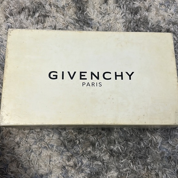 GIVENCHY Yellow Sneaker. Men’s US 10. Worn once. - Picture 6 of 7